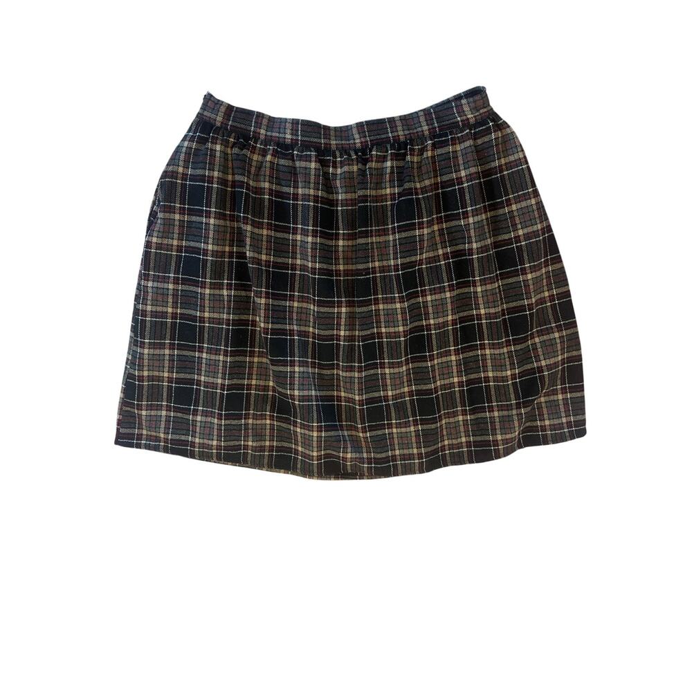 Classic Plaid Women's Skirt - Picture 5 of 6